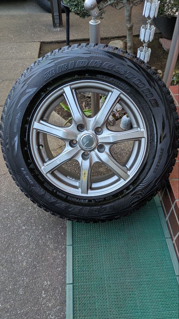 【値引OK】スタッドレス 16インチ タイヤ・ホイールセット　デリカ・ハリアー