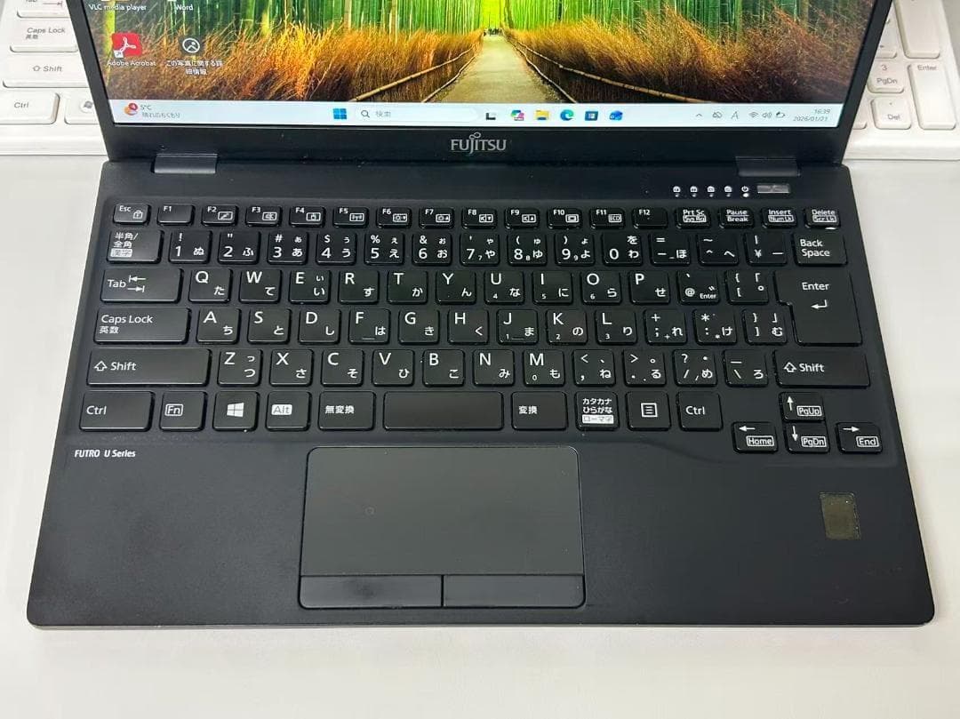超軽量840g 富士通 LIFEBOOK U9311/M 美品 オフィスあり