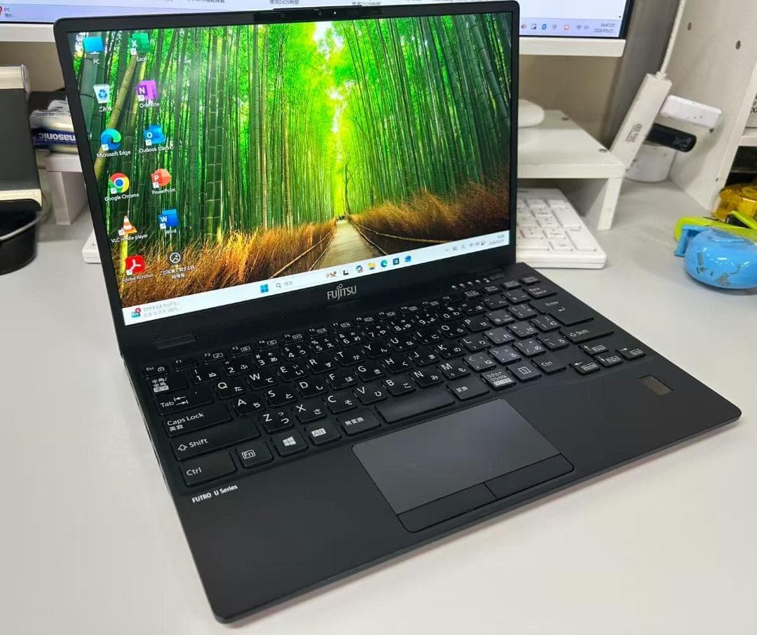 超軽量840g 富士通 LIFEBOOK U9311/M 美品 オフィスあり