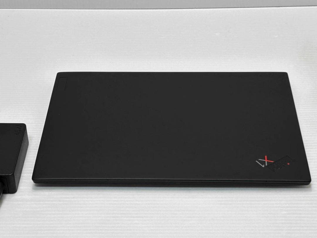 第11世代Core i5 ThinkPad X1 Carbon Gen9 16G