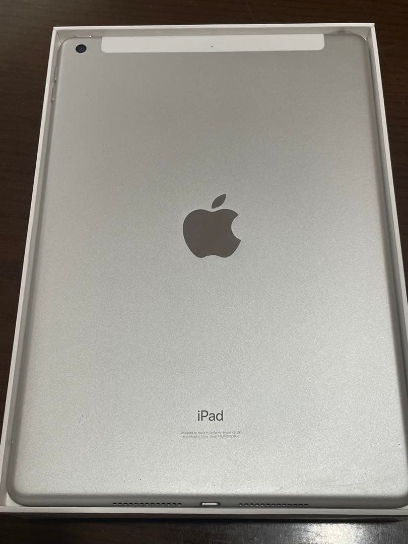 iPad第8世代 Wi-Fi 32GB シルバー　ジャンク品