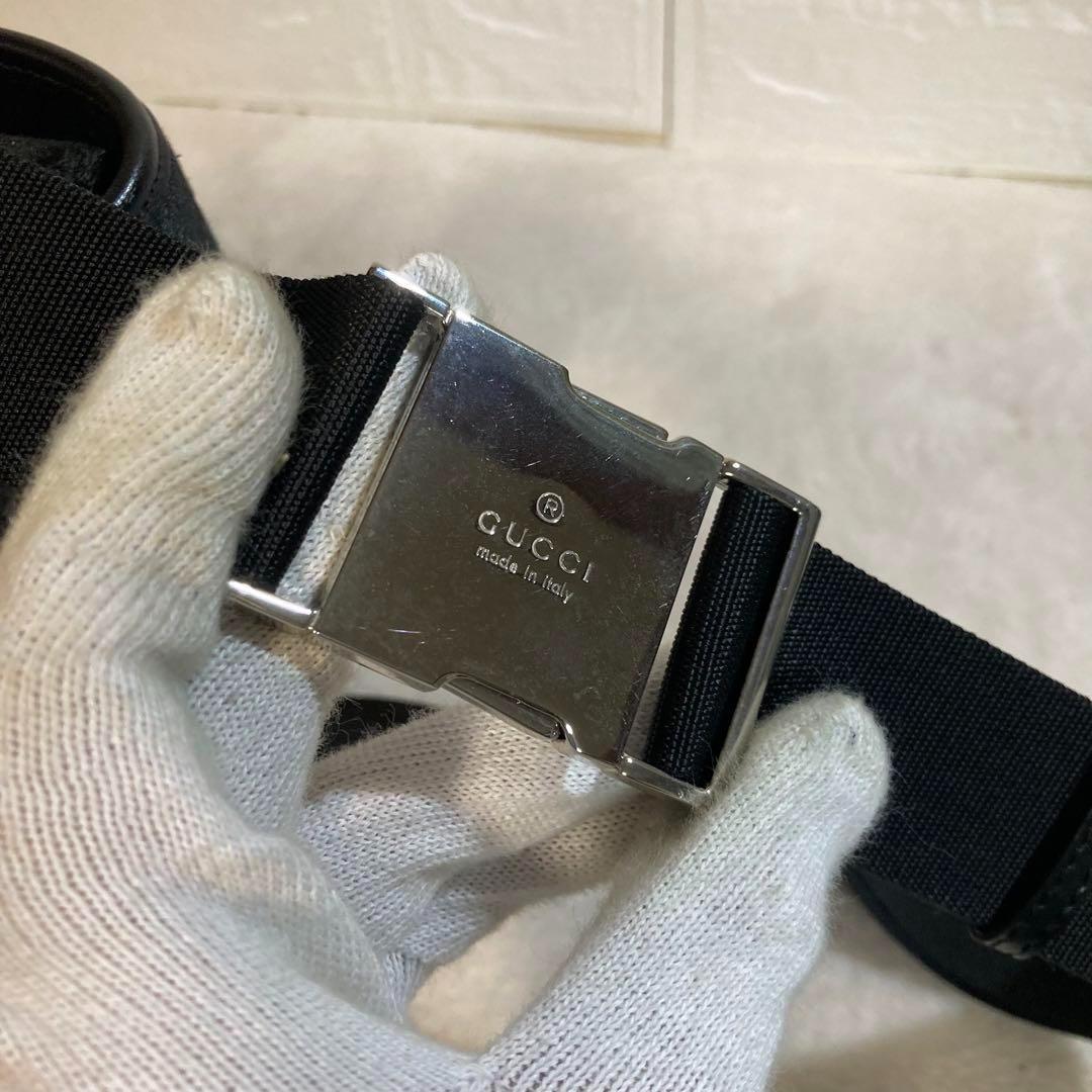 ！新品同然！　GUCCI グッチ　ボディーバッグ　ブラック　キャンバス