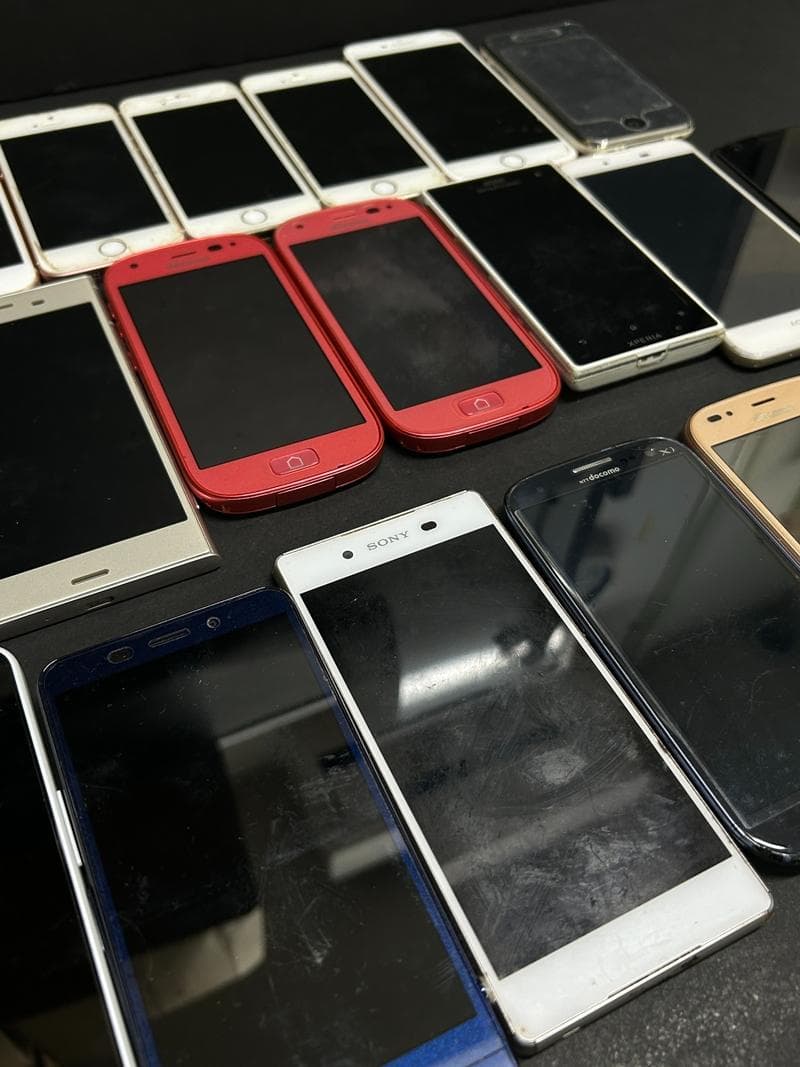 大量 携帯電話 スマホ スマートフォン iPhone 他 ジャンク 部品取り ①