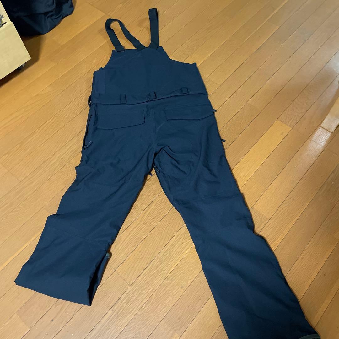VOLCOM ブラック ビブパンツ オーバーオール