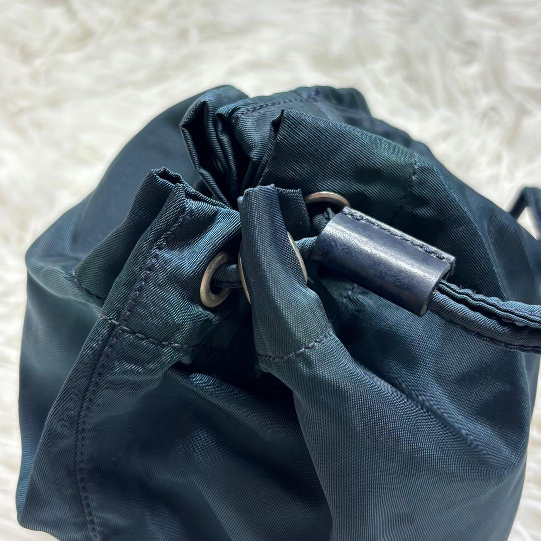 PRADA プラダ 巾着 ポーチ テスートナイロン ネイビー三角ロゴプレート