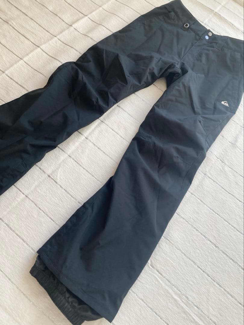 未使用に近い⭐︎クイックシルバー、スノーボードパンツ、スノボウェア、黒、Sサイズ、