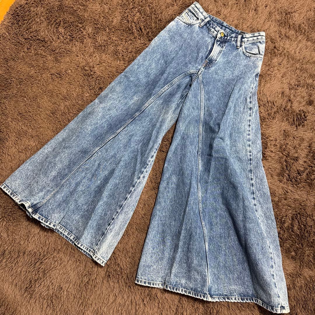 DIESELデニム ブーツカットフレアデニム ワイドパンツ