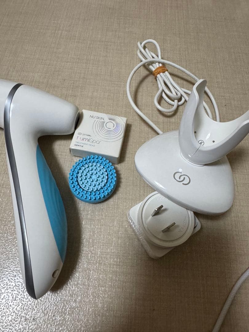美顔器 NuSkinフェイシャルケア ホワイト ブルー