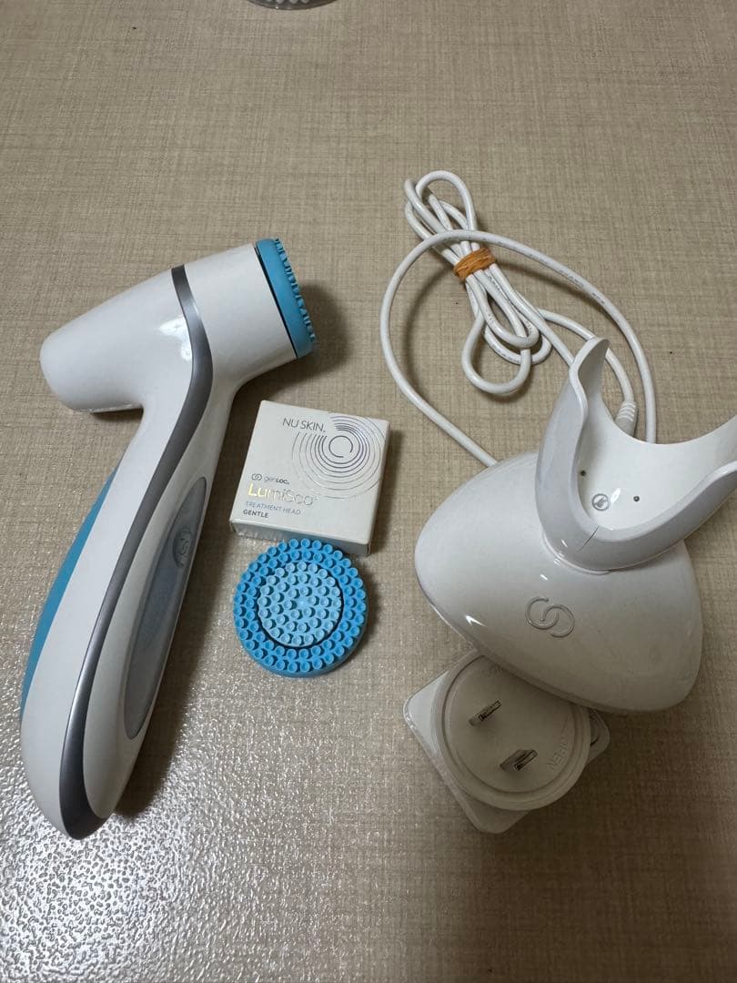 美顔器 NuSkinフェイシャルケア ホワイト ブルー