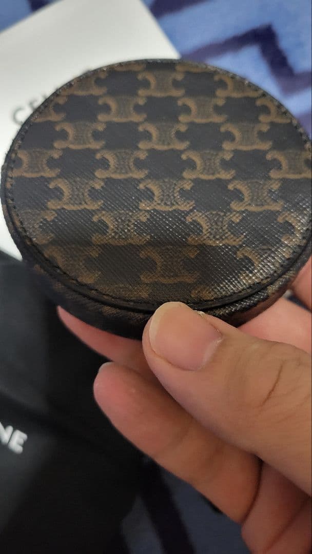 CELINE　ケース　エンブレム　丸型