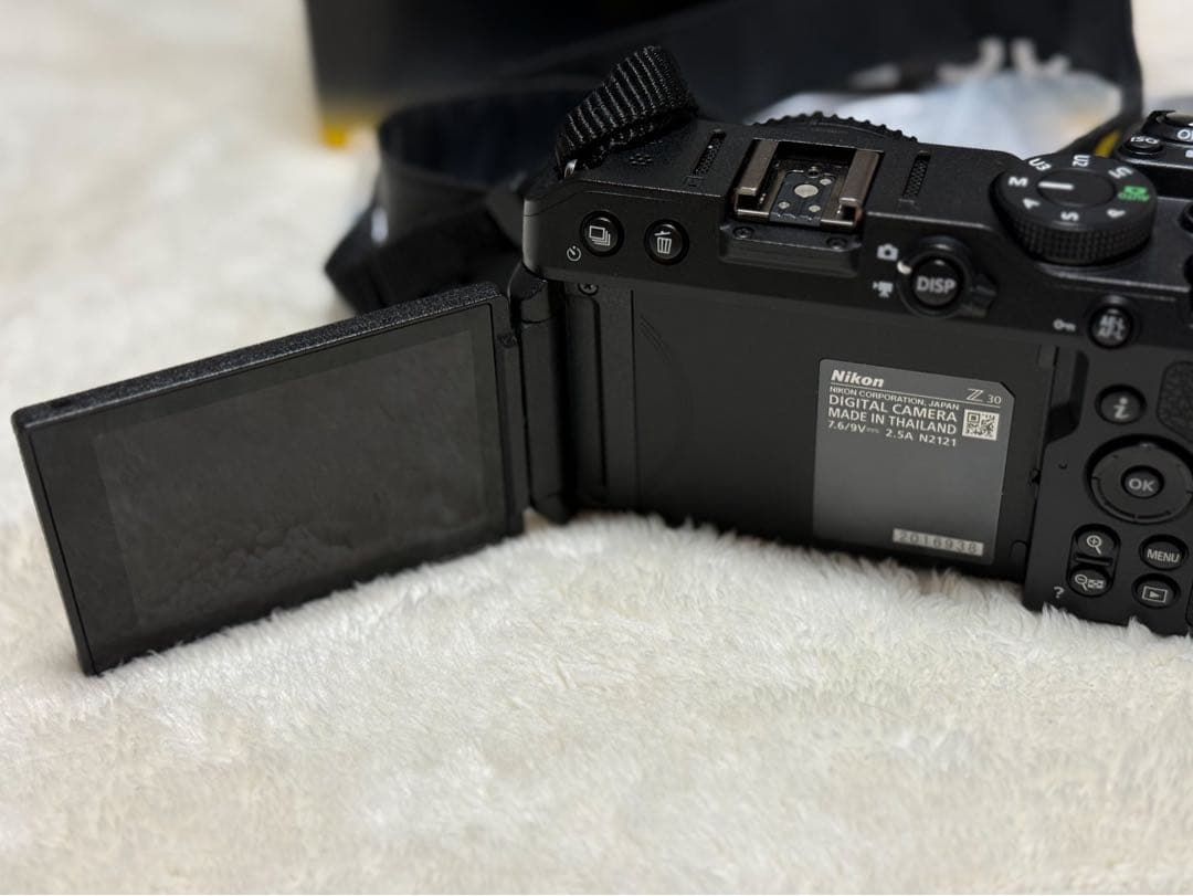 【10/12 7:00までの出品】NikonZ30◇レンズキット