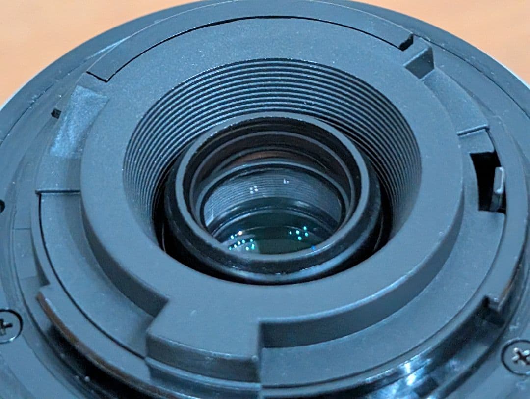 Nikon AF-S DX Zoom-Nikkor 55-200mm　シルバー