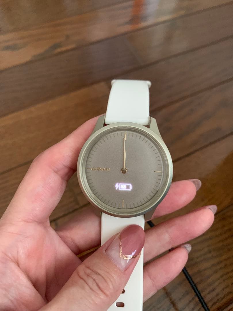 Garmin vivomove style ライトゴールド