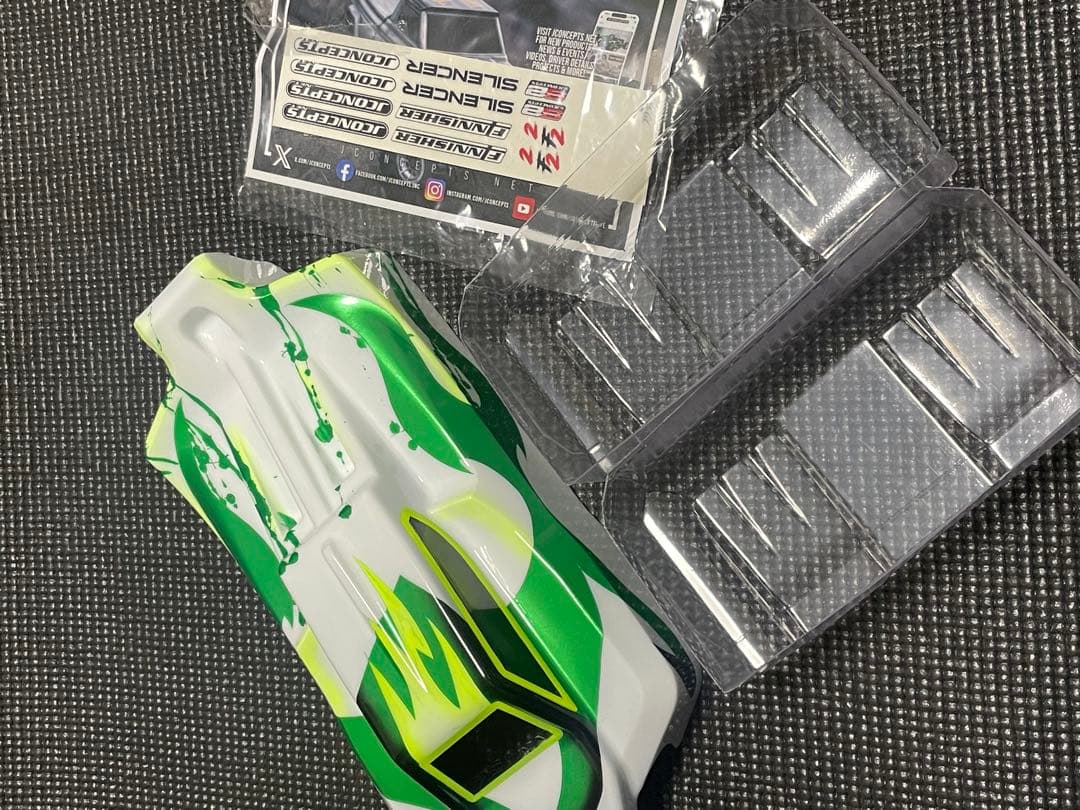 Jコンセプト製B84 S15用塗装済ボディ