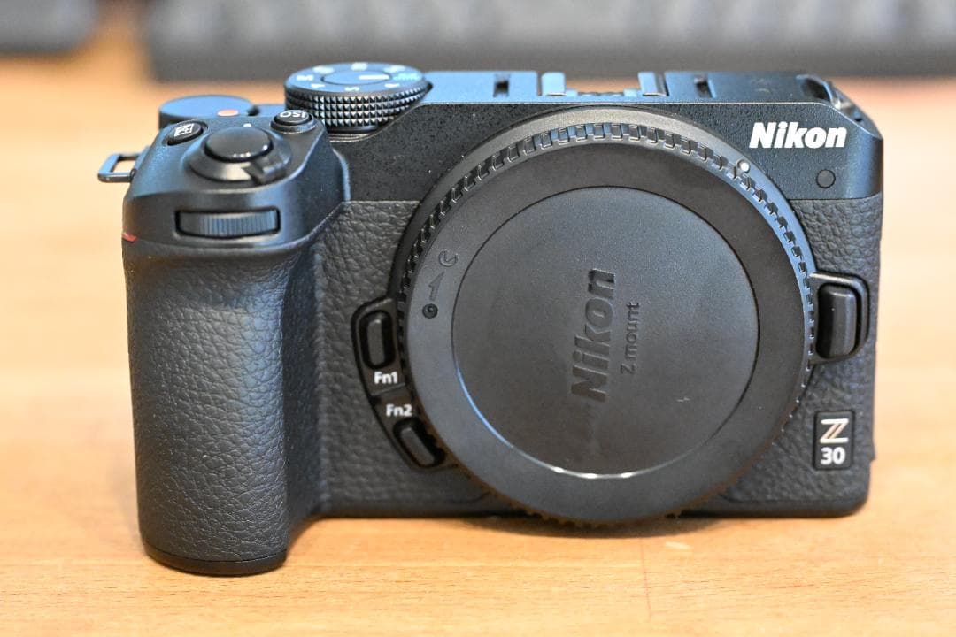 【ほぼ新品】Nikon Z30 DX16-50レンズキット 本体｜S回数249回