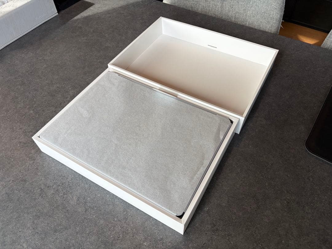 MacBook Air m2 本体　ミッドナイト　メモリ8GB 512GB