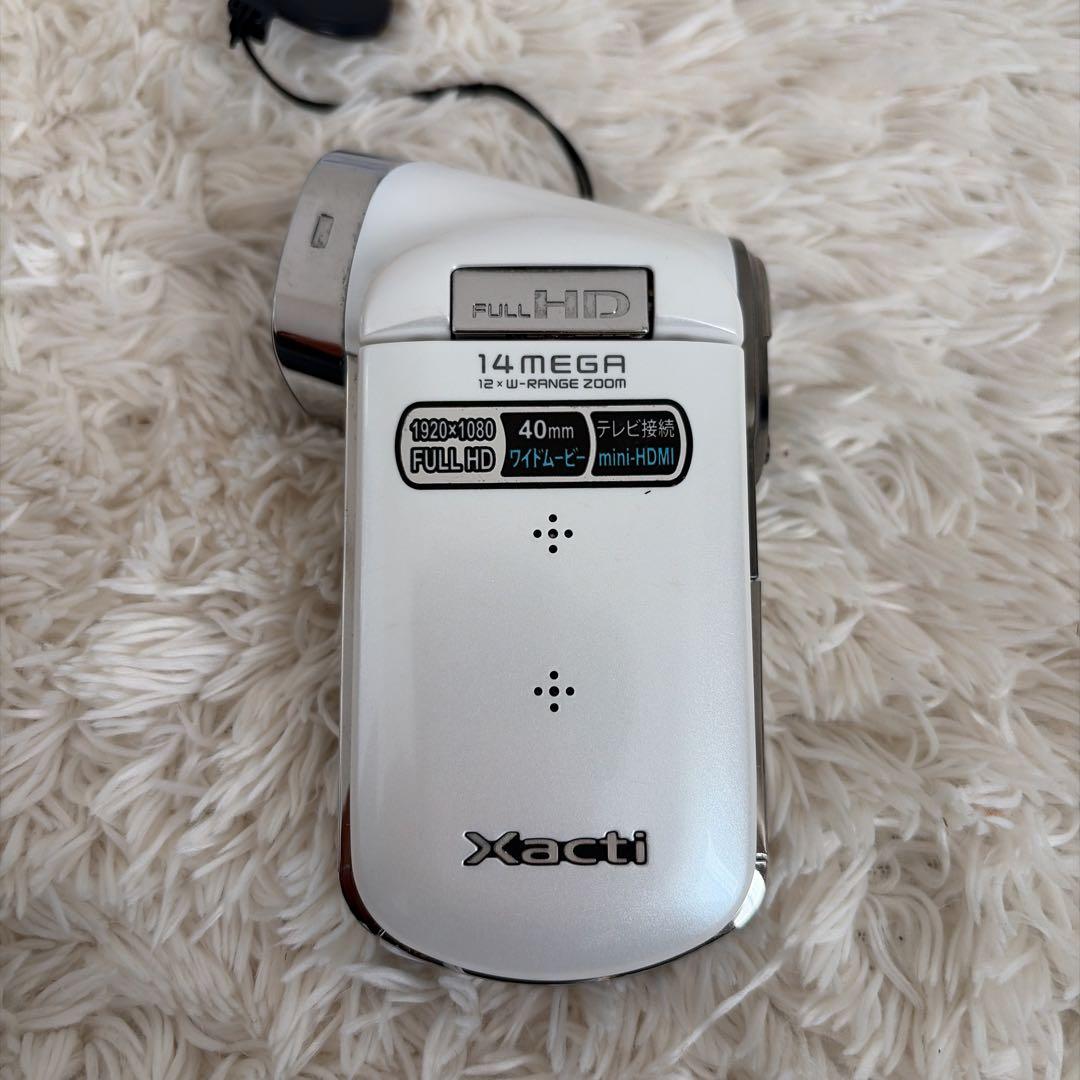 SANYO サンヨー デジカメ Xacti DMX−CG100 ホワイト