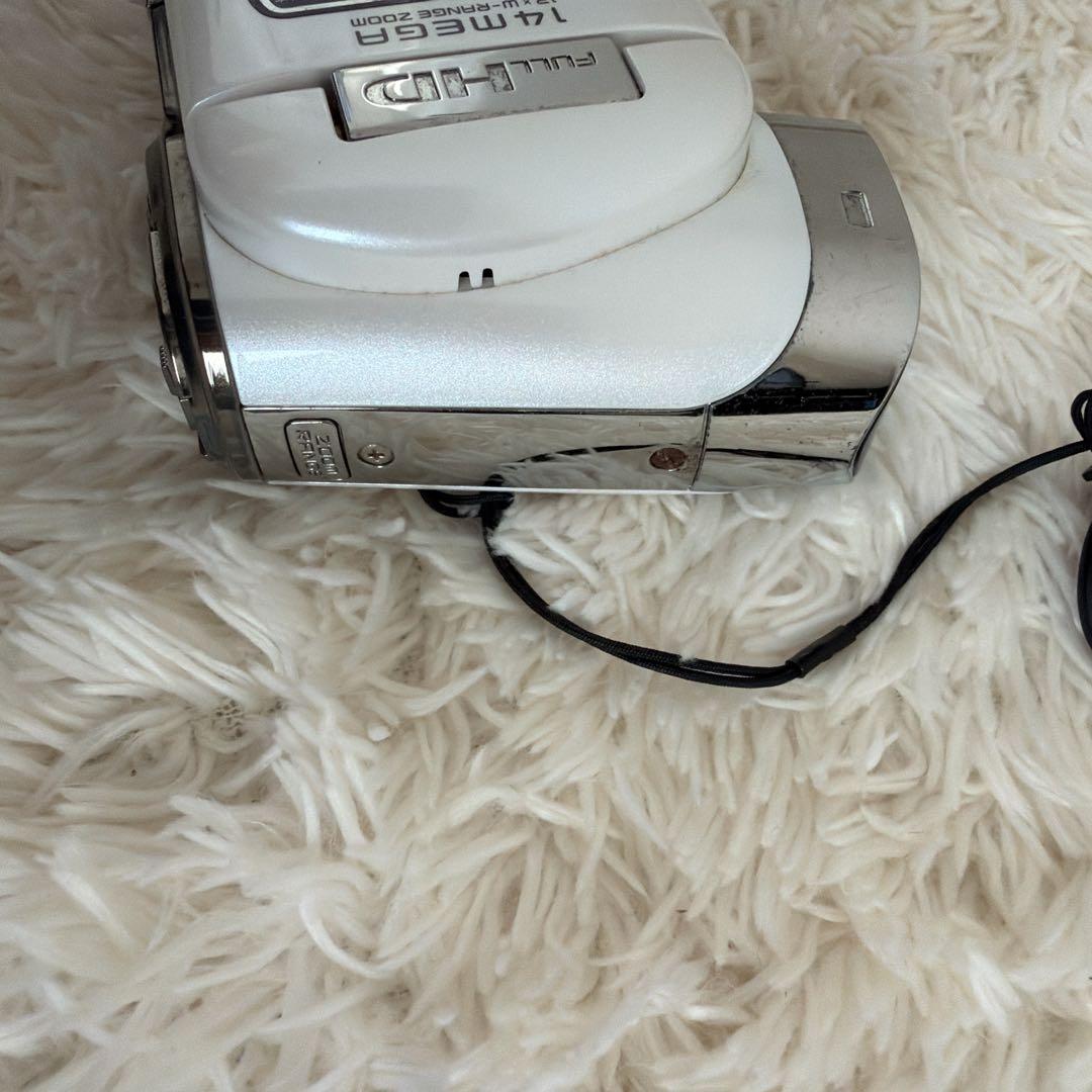 SANYO サンヨー デジカメ Xacti DMX−CG100 ホワイト