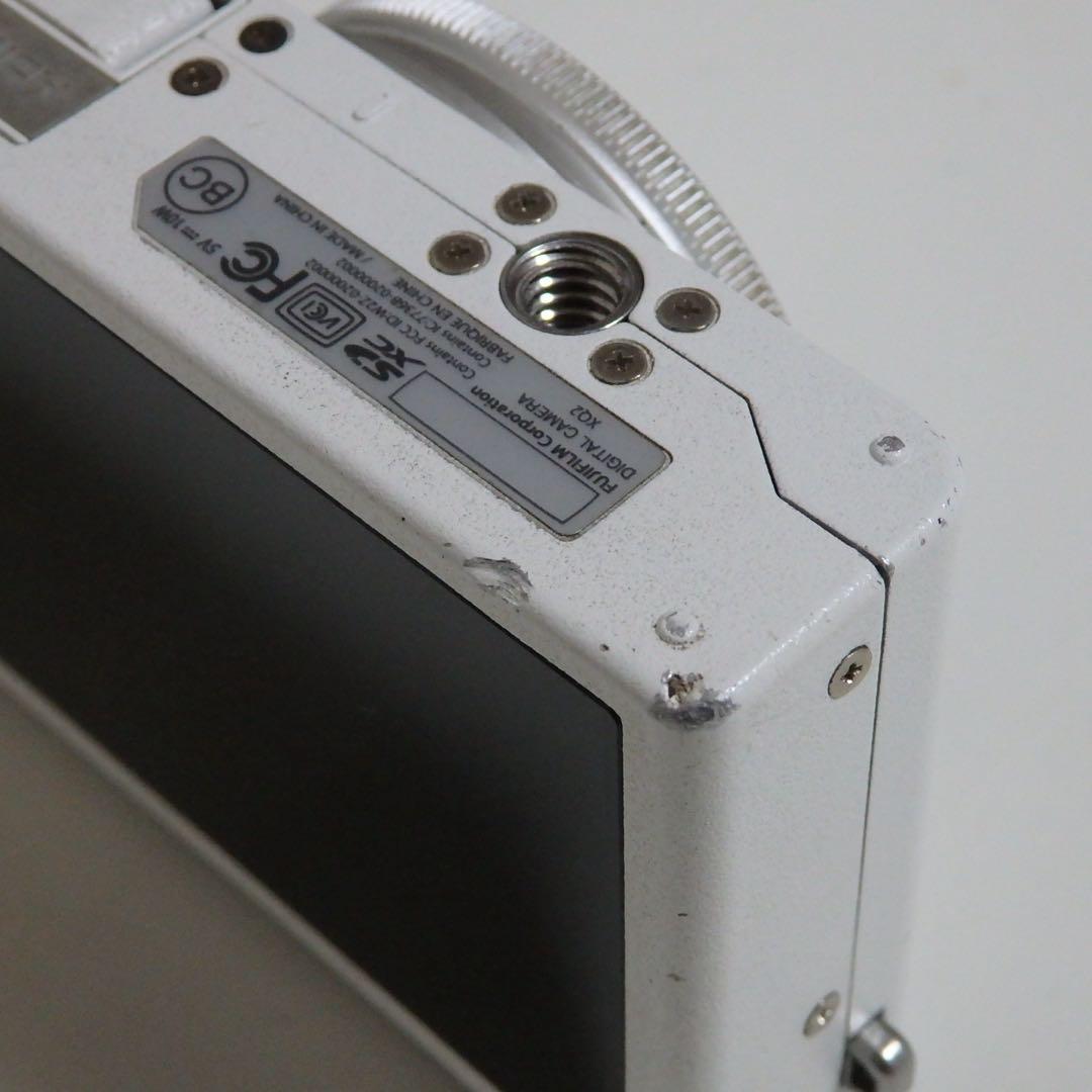 Fujifilm XQ2 ホワイト フジフイルム　ジャンク