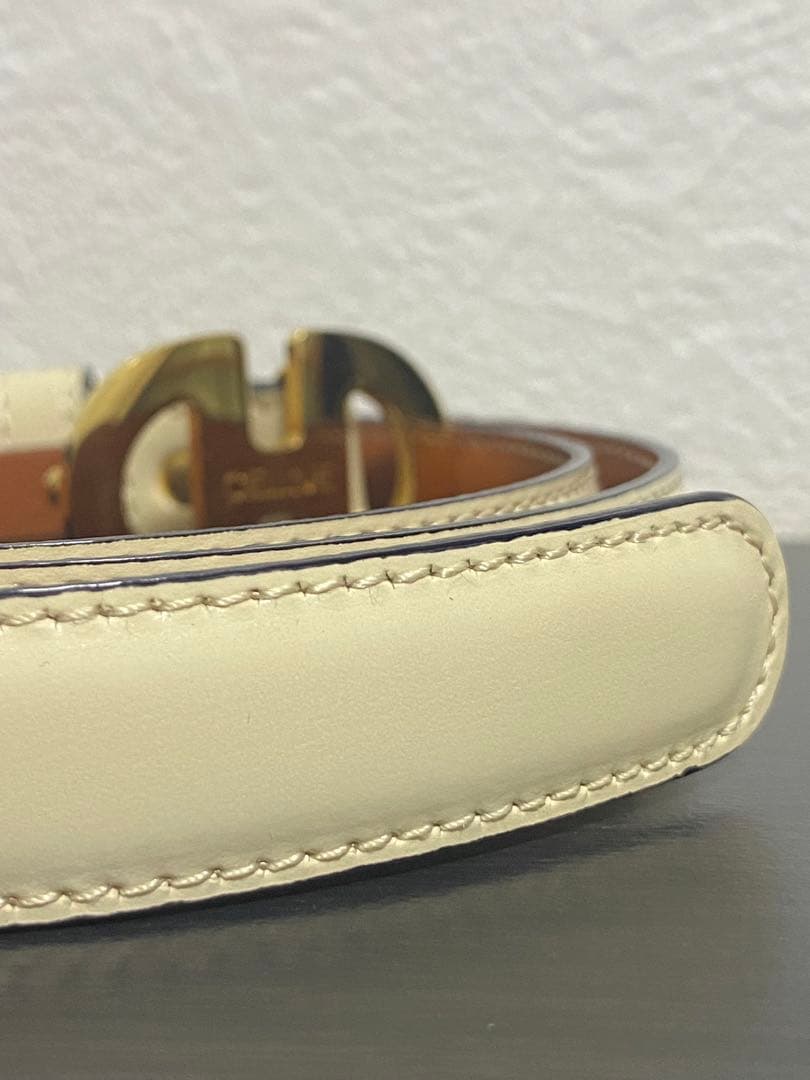 まぁ　美品　CELINE ホワイトレザーベルト