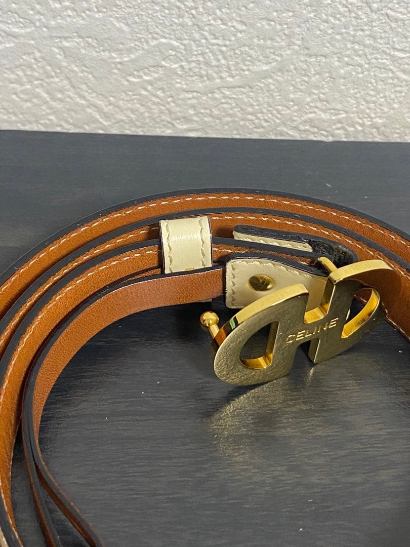 まぁ　美品　CELINE ホワイトレザーベルト