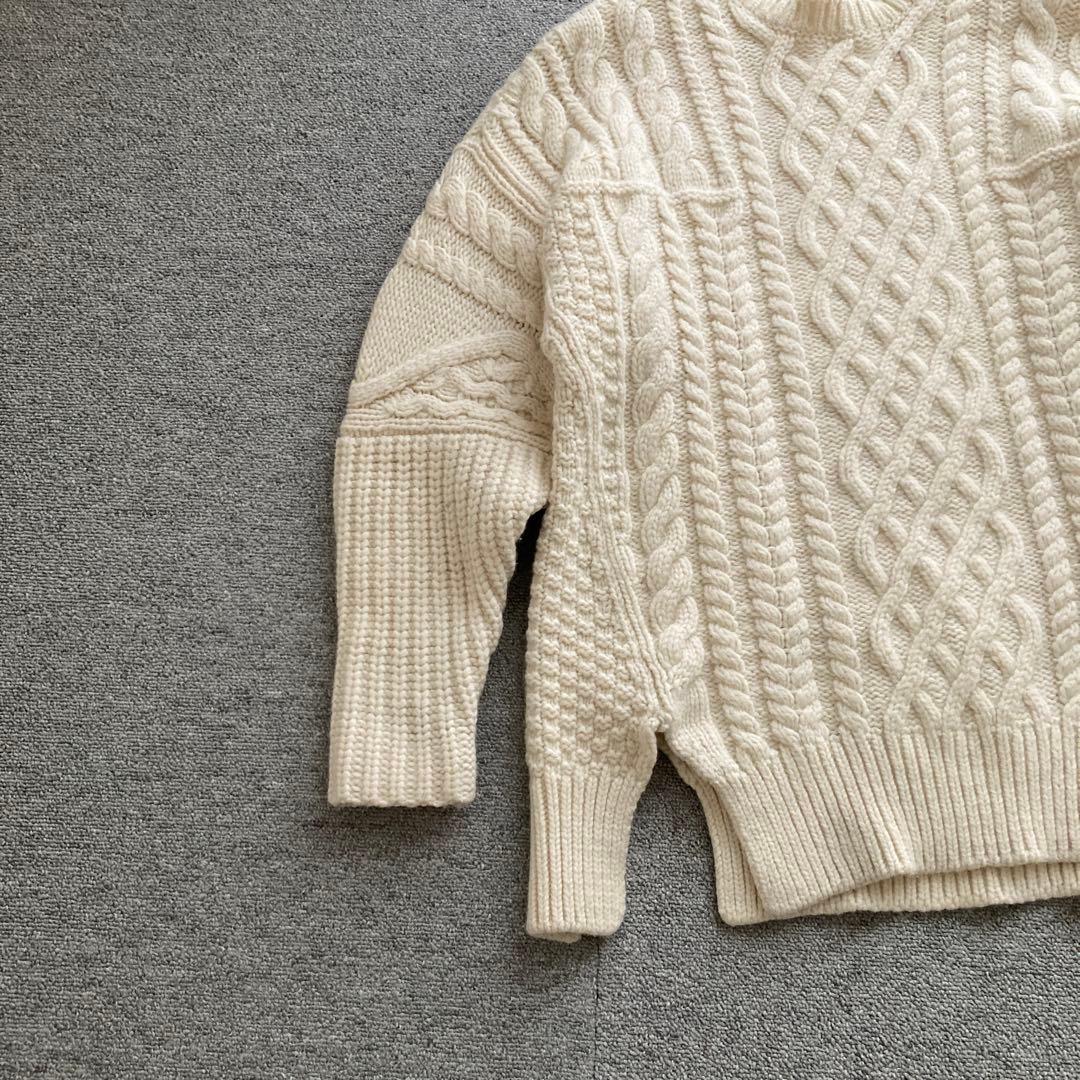 【ほぼ新品】36 Sサイズ någontstans ケーブルニットセーター