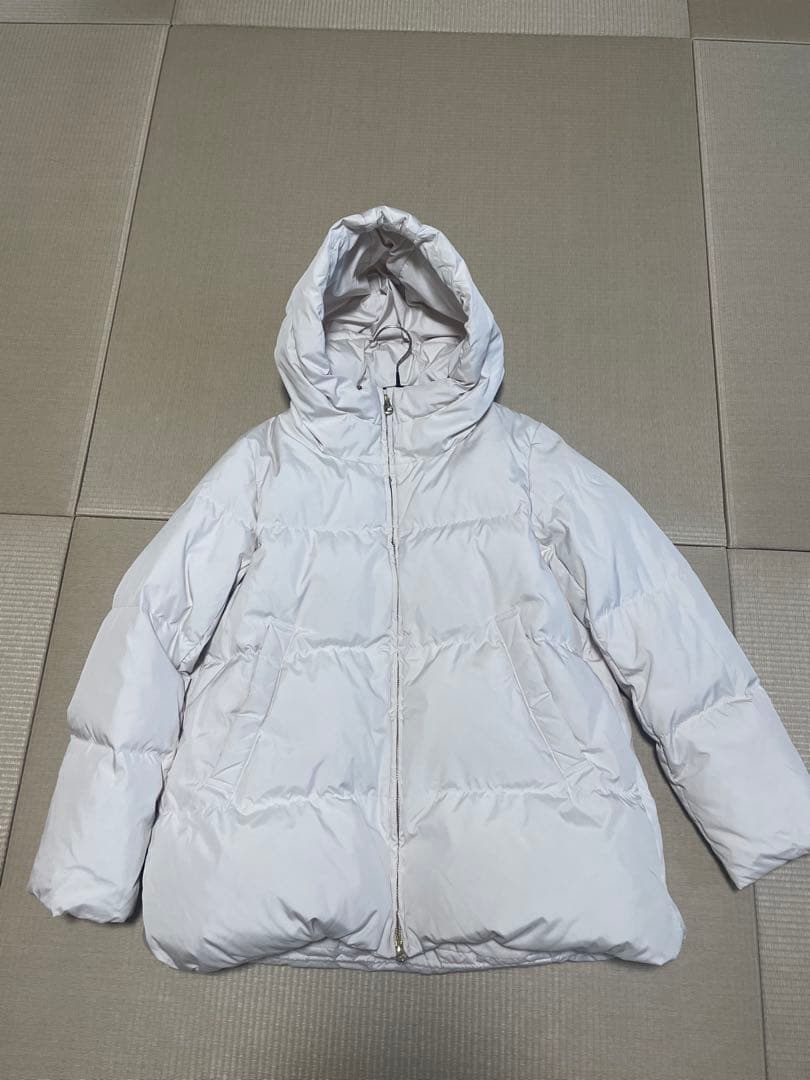 イエナ　ホワイト フード付き ダウンジャケット