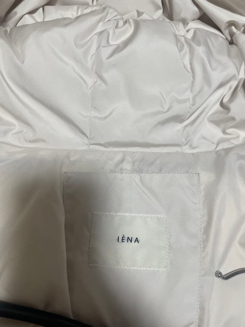 イエナ　ホワイト フード付き ダウンジャケット