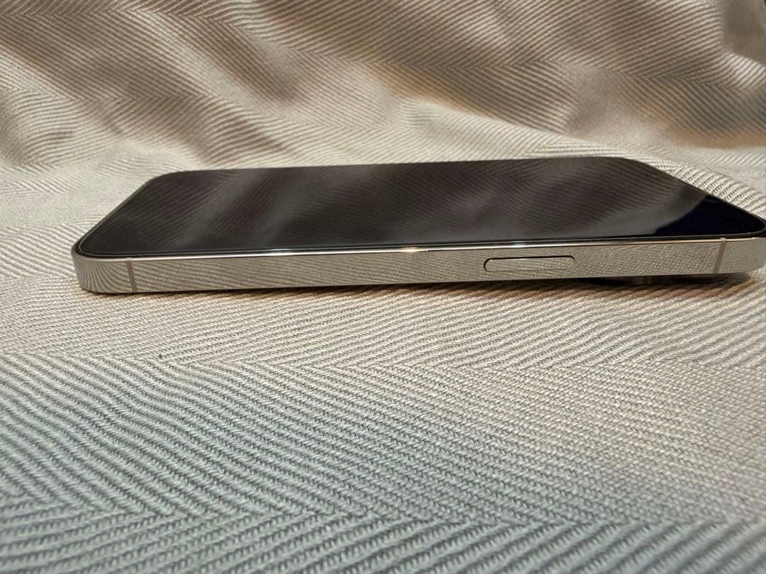 iPhone 13 Pro シルバー 128GB SIMフリー　バッテリー87%