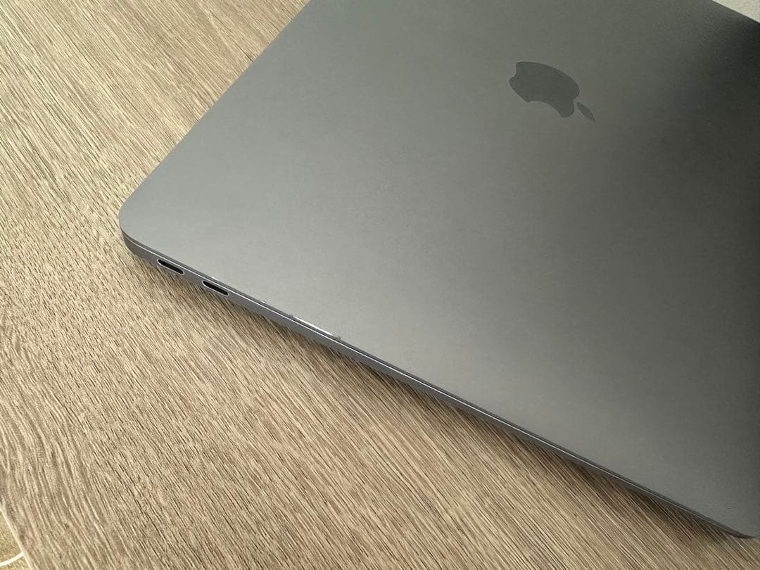 MacBook本体 Apple / MacBook Air M1 16GB/512GB