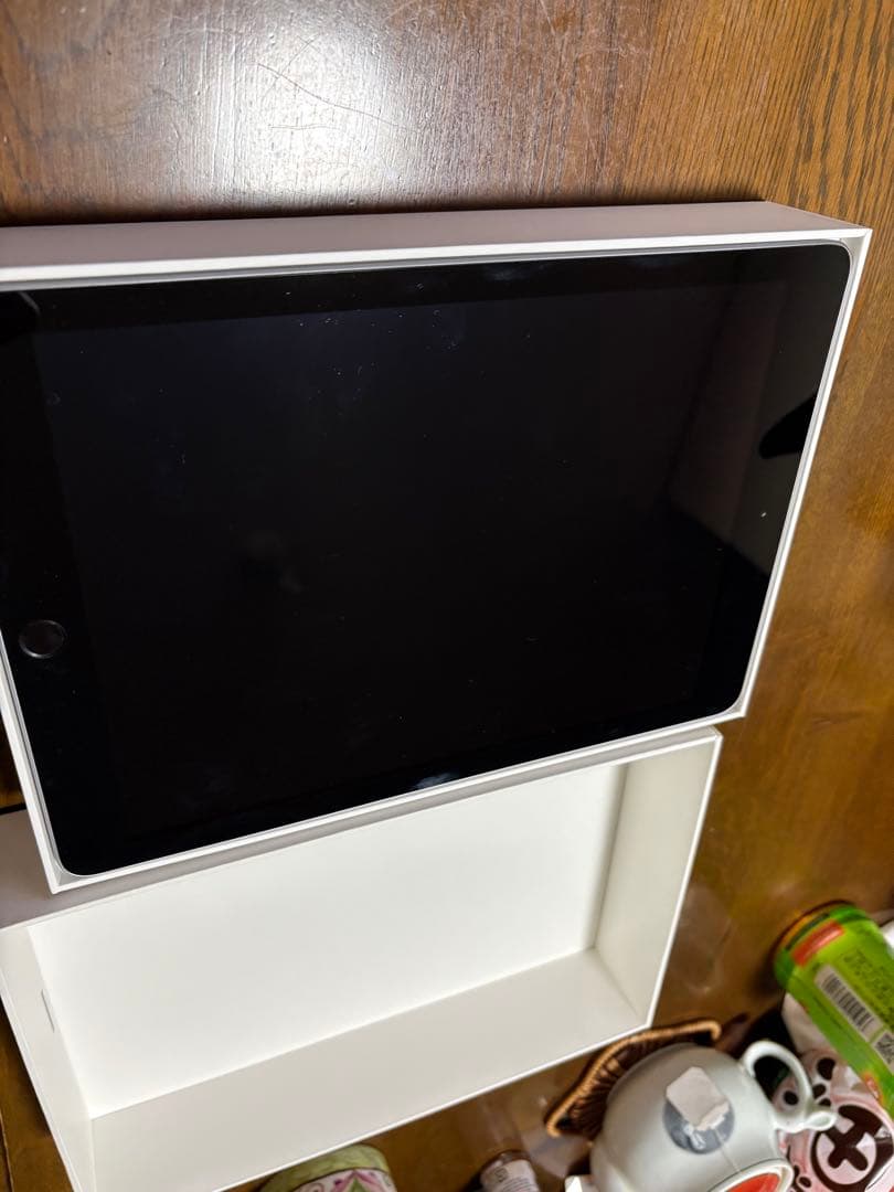 【美品】Apple iPad（第6世代）9.7インチ