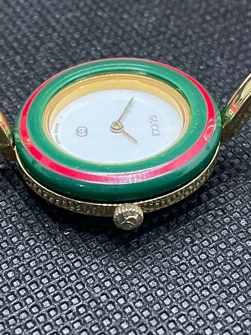 グッチ チェンジベゼル 1100-L ベゼル9個バングルウォッチ ケース付き