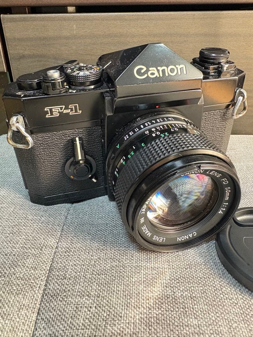 CANON F-1 ブラック フィルムカメラ FD 50mmレンズ付き