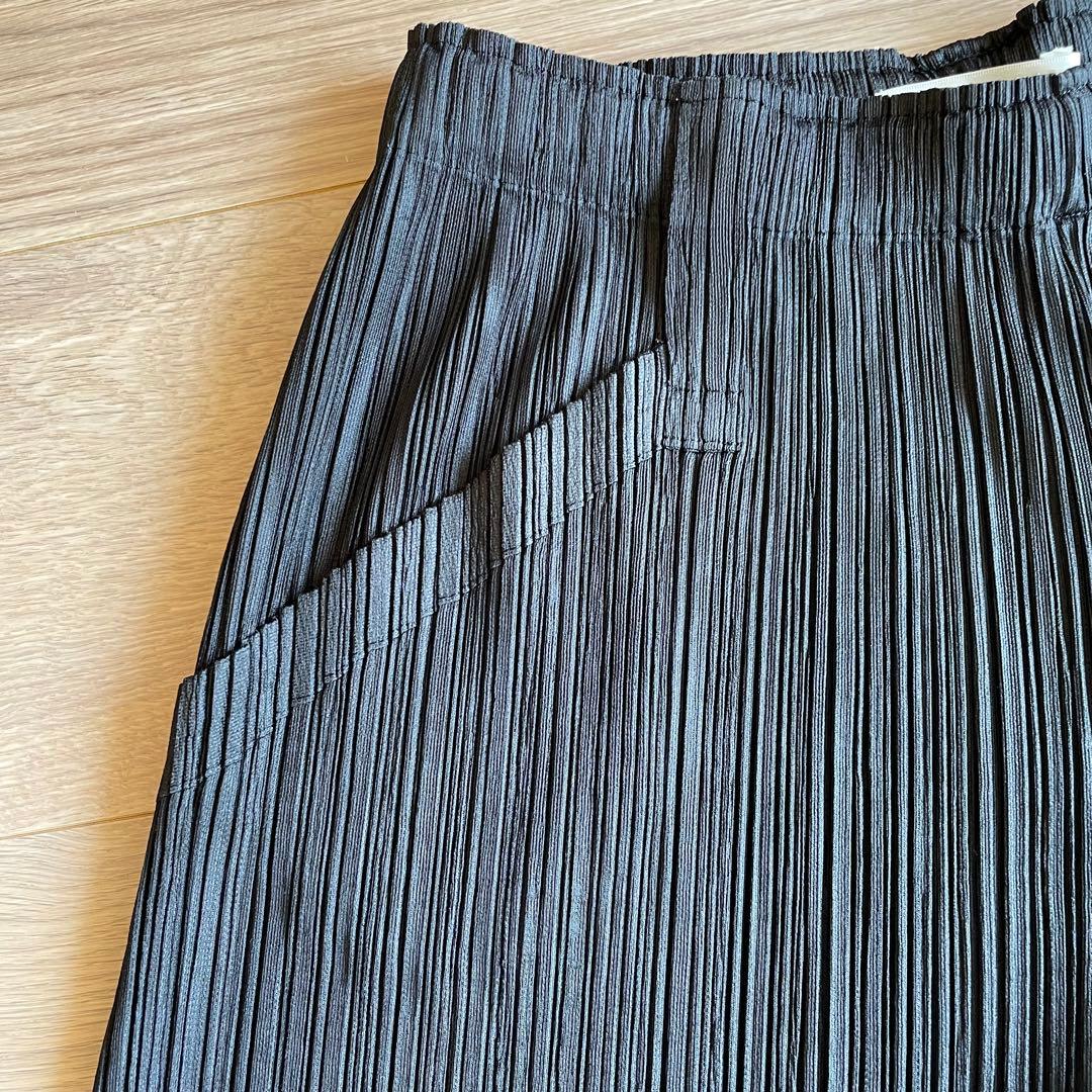 イッセイミヤケ　PLEATS PLEASE ブラック ガウチョパンツ　サイズ3