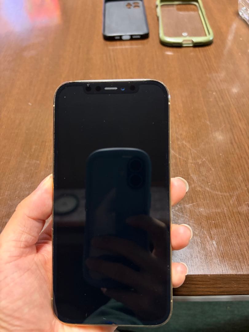 Apple iPhone 12 Pro ゴールド