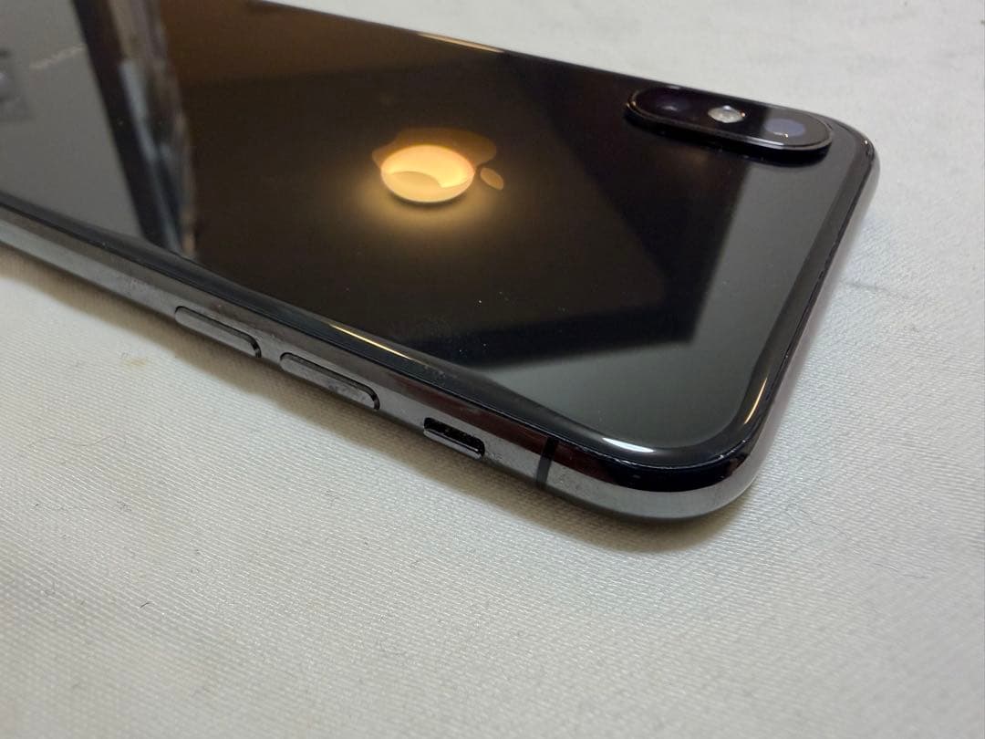 Apple iPhone X ブラック（スペースグレー）本体64G