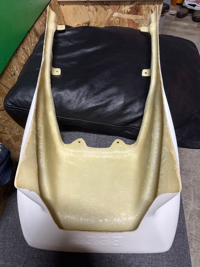 ホーク3 BEET テールカウル