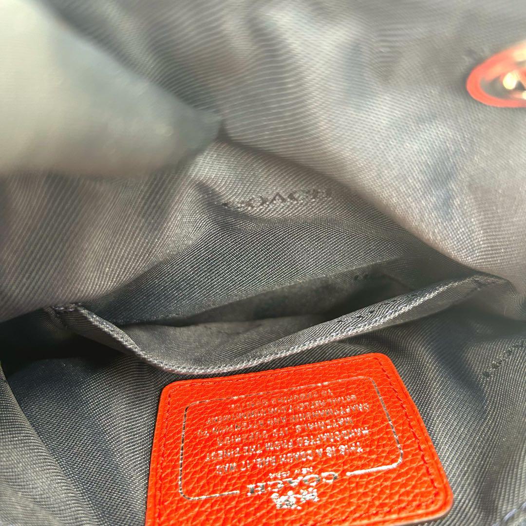 COACH 　コーチ　フローラル　ターンロック　ミニリュック　 花柄 　レッド