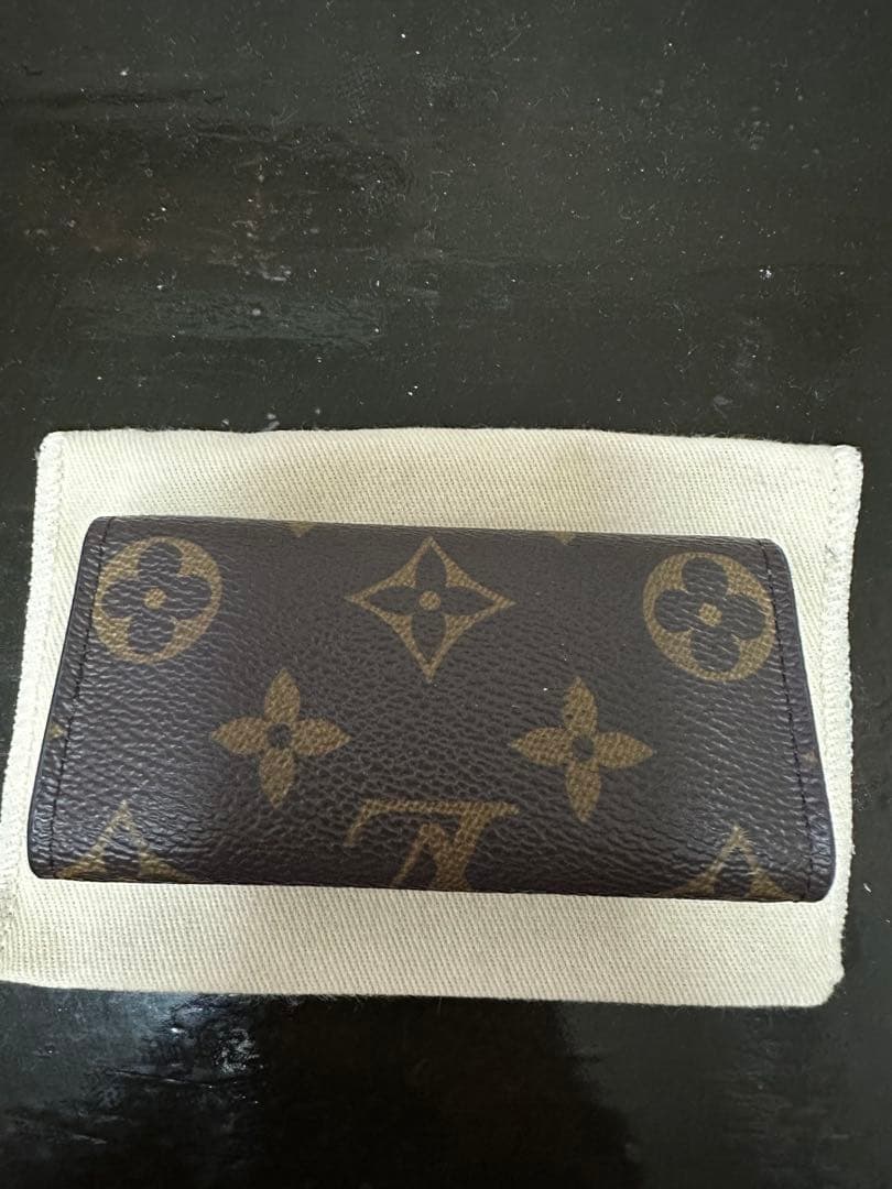 LOUIS VUITTON モノグラム キーケース　かれん