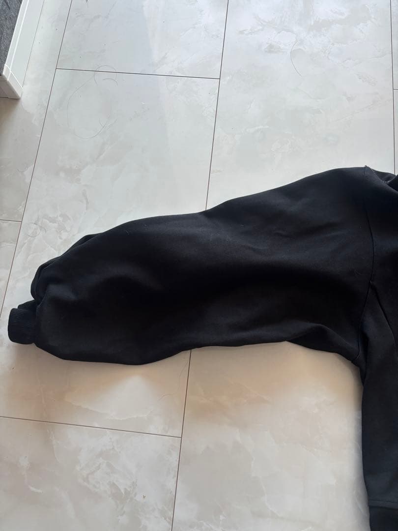 ADERERROR ブラック フード付きパーカー