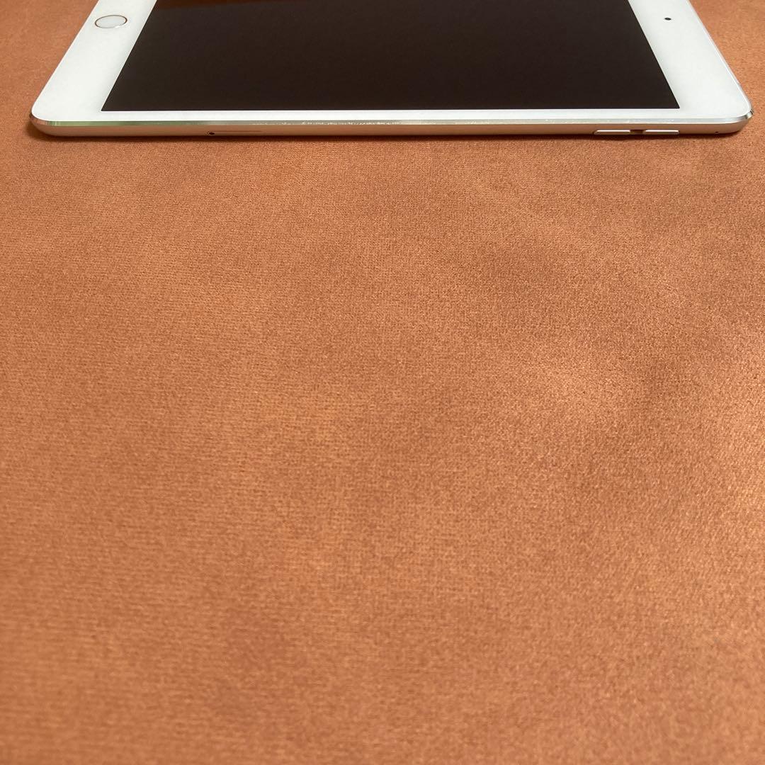 2640 美品☆電池良好☆iPad mini4 128GB SIMフリー☆