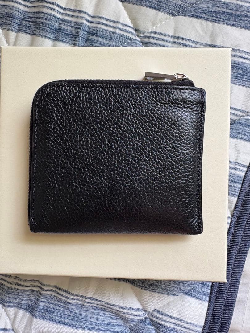 k*9様 MARNI ブラックレザー 財布