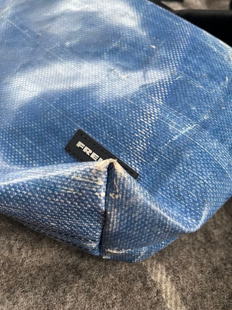 フライターグ　F640 ショルダーバッグ