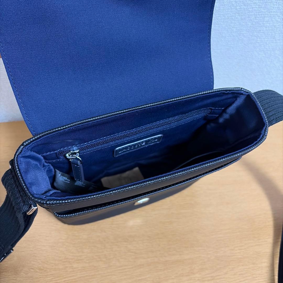 【美品】ラコステ　ショルダーバッグ　ブラック