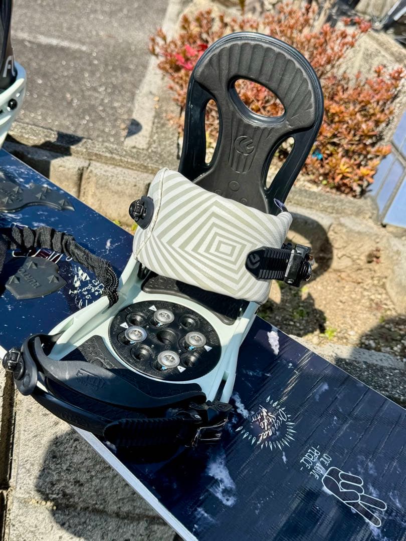 FLUX PR スノーボードバインディング ホワイト/ブラック