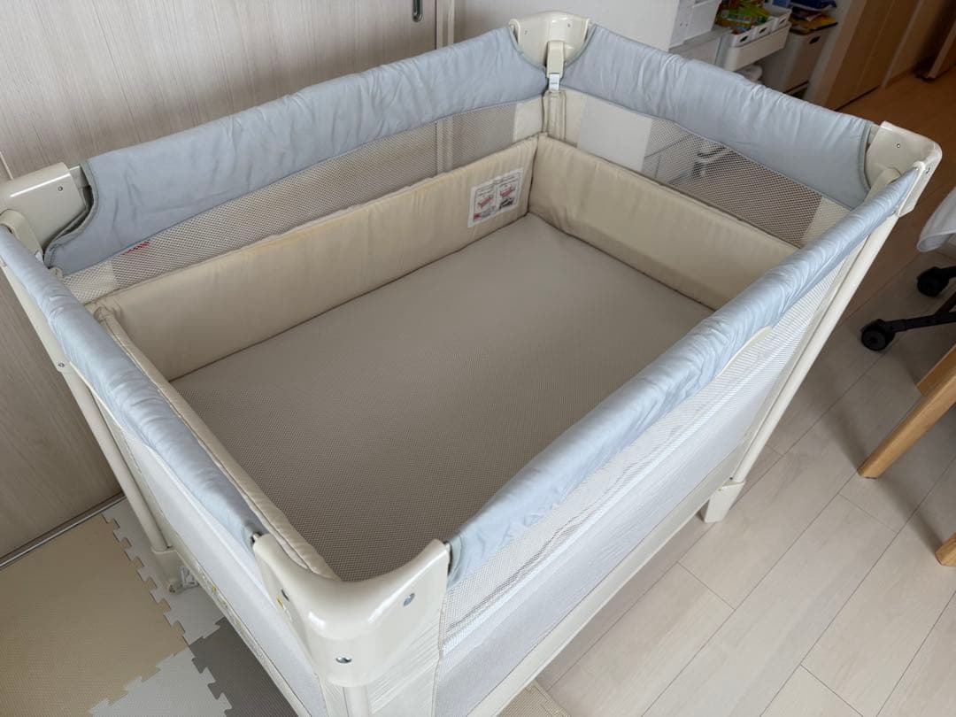 ココネルエアー　ベビーベッド　折りたたみベッド