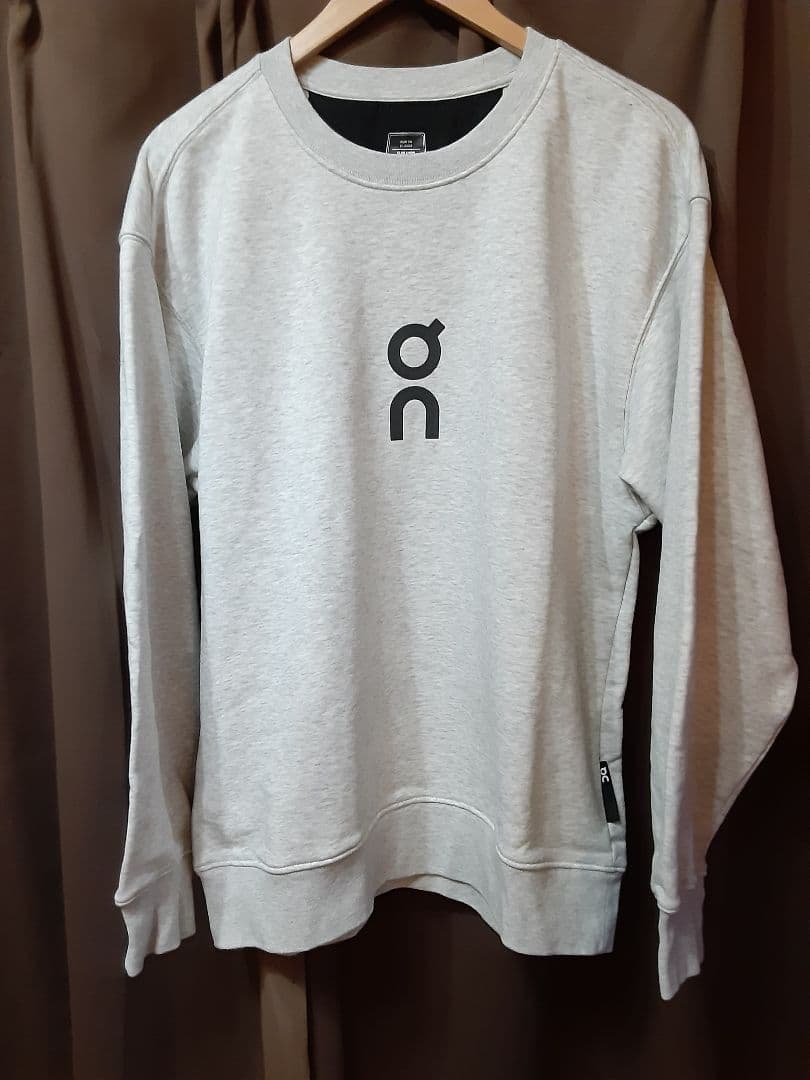 On オン Club Crew スウェットシャツ
