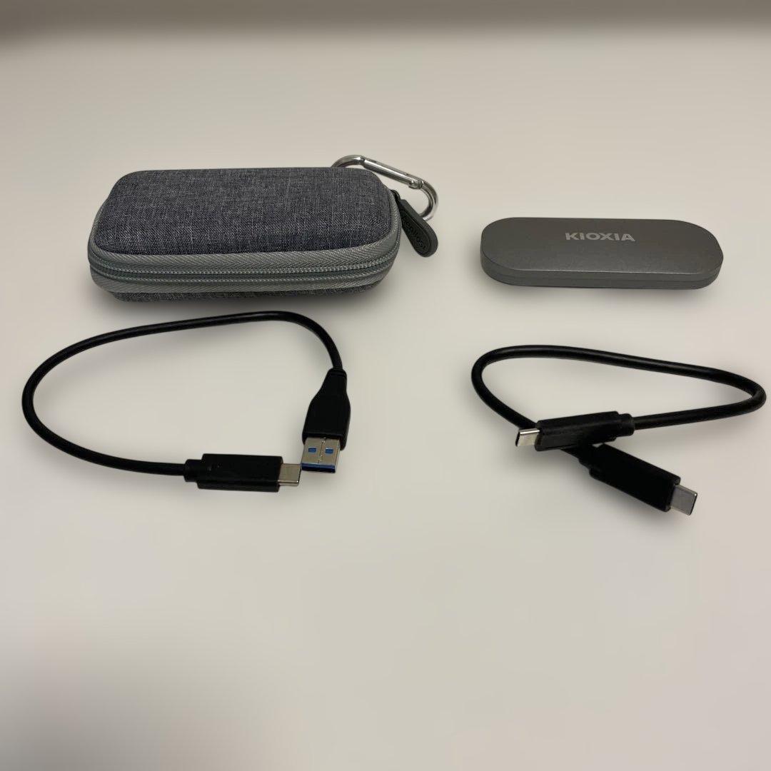 KIOXIA EXCERIA PLUS 2TB ポータブルSSD 専用ケース付き