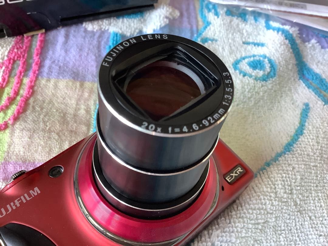 美品 FUJIFILM 20倍望遠 FinePix F900EXR デジカメ