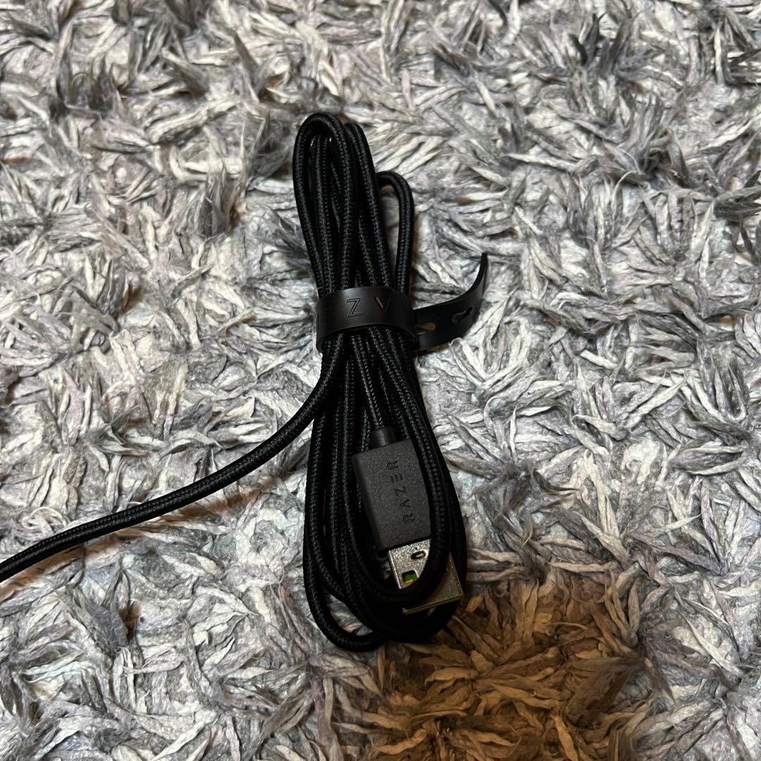 ヘッドホン Razer Kraken V3 HyperSense